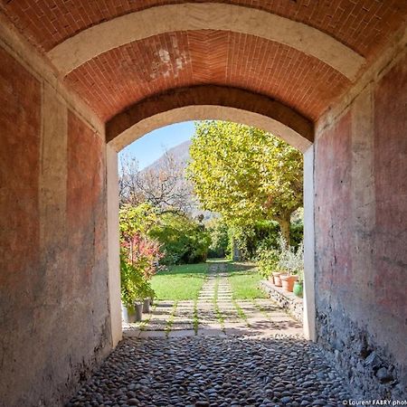 Gite Du Porche Saint-Jean-de-la-Porte Bagian luar foto